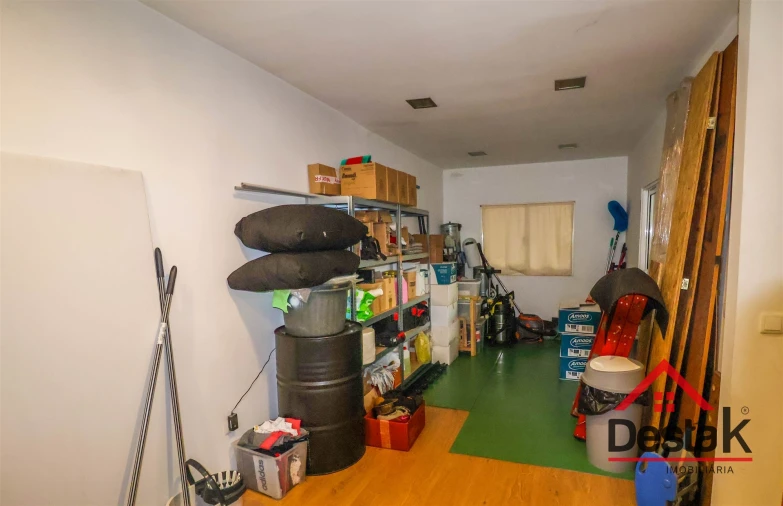 Armazém para Venda em São João de Lourosa Foto 6