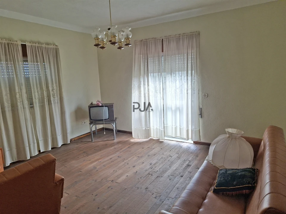 Moradia T5 para Venda em Sezures Foto 5