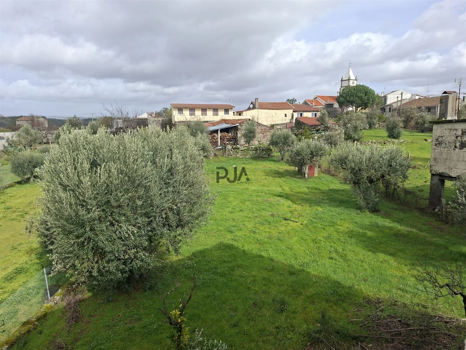 Moradia T5 para Venda em Sezures Foto 25