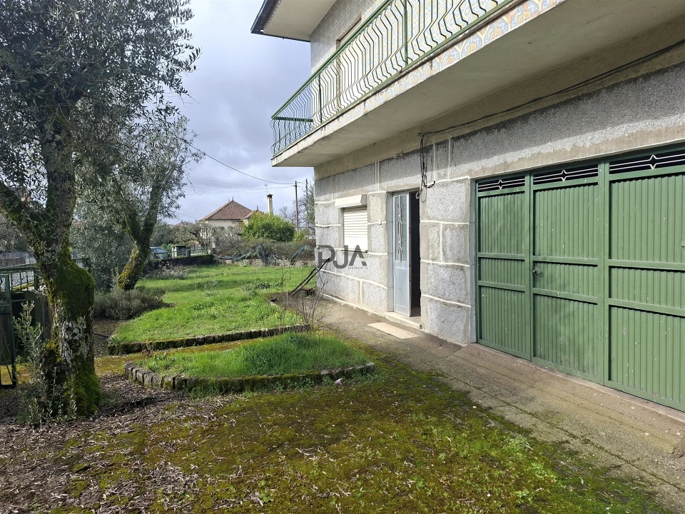 Moradia T5 para Venda em Sezures Foto 16