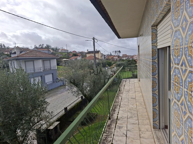 Moradia T5 para Venda em Sezures Foto 8