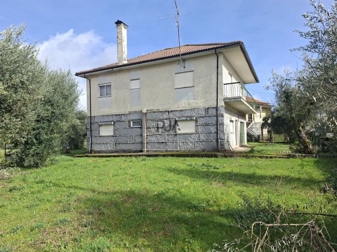 Moradia T5 para Venda em Sezures Foto 15