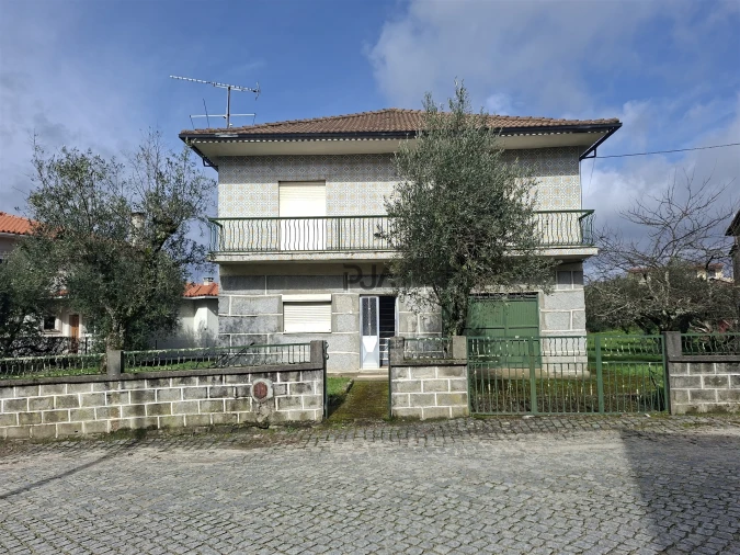 Moradia T5 para Venda em Sezures Foto 17