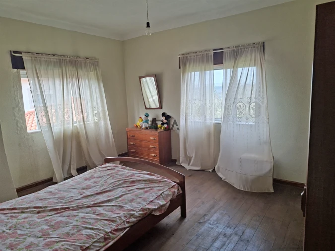 Moradia T5 para Venda em Sezures Foto 11