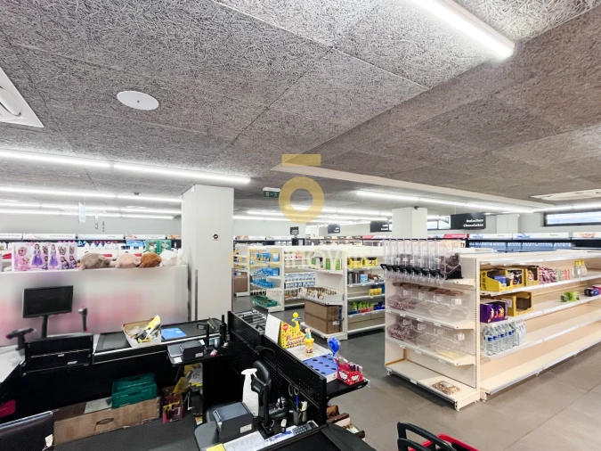 Loja para Venda em Rio de Moinhos Foto 2