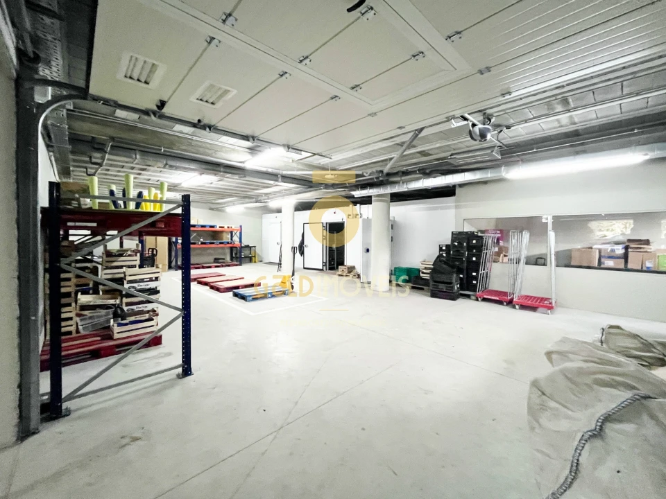 Loja para Venda em Rio de Moinhos Foto 16