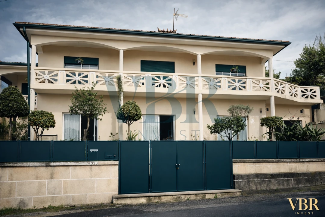 Moradia T3 para Venda em Arnoso (Santa Maria e Santa Eulália) e Sezures Foto 1