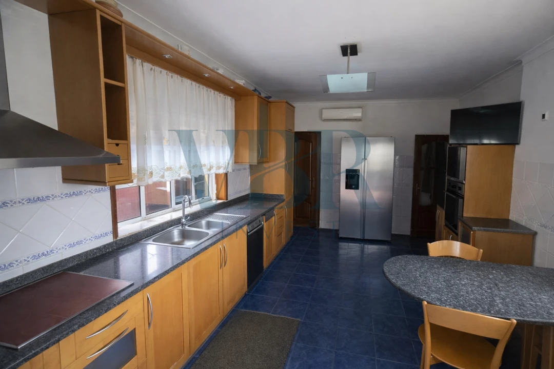 Moradia T3 para Venda em Arnoso (Santa Maria e Santa Eulália) e Sezures Foto 8