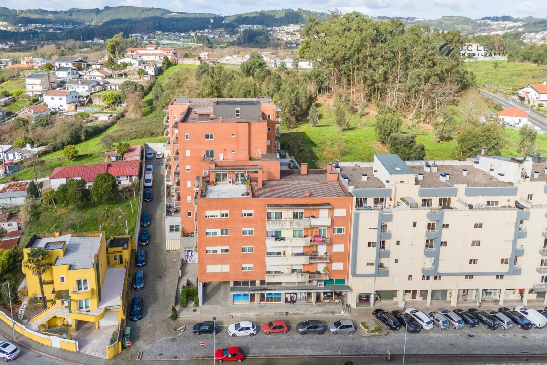 Apartamento T3 para Venda em Paredes Foto 3