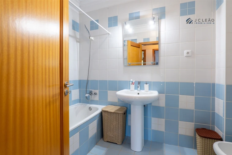 Apartamento T3 para Venda em Paredes Foto 32