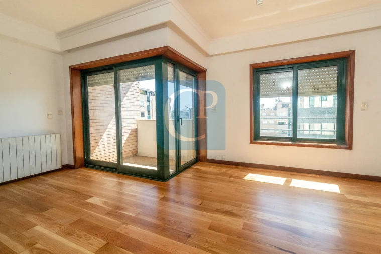 Apartamento T2 para Arrendamento em Ramalde