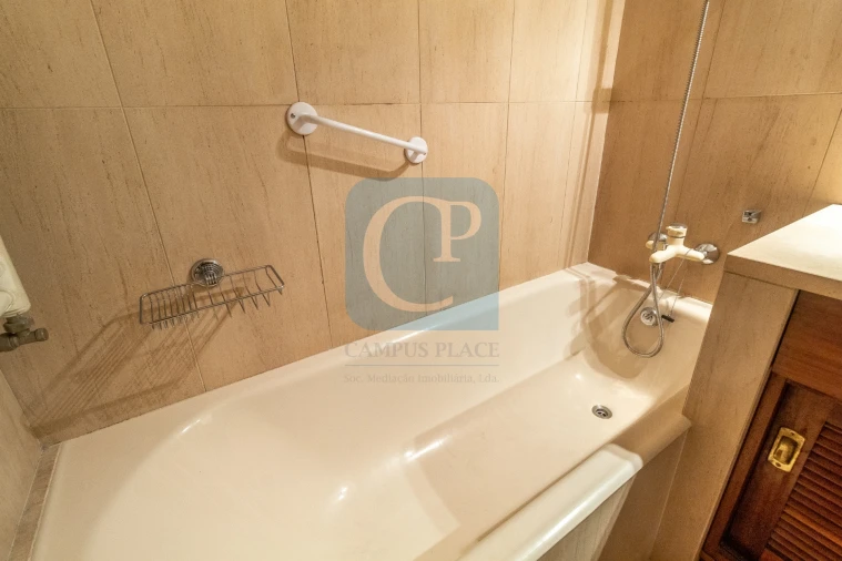 Apartamento T2 para Arrendamento em Ramalde Foto 22