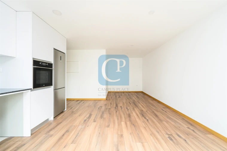 Apartamento T2 para Arrendamento em Paranhos Foto 4