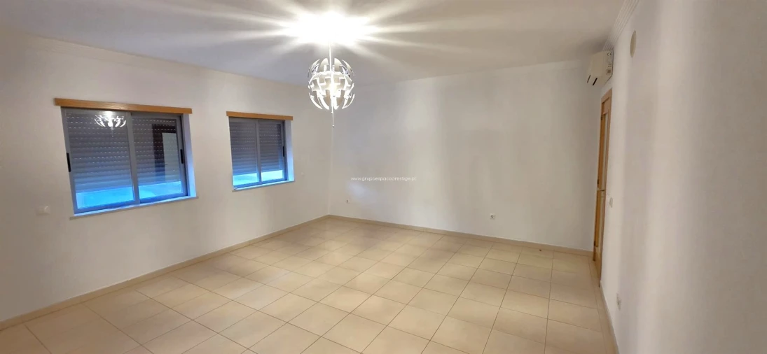 Apartamento T2 para Venda em Pechão Foto 11