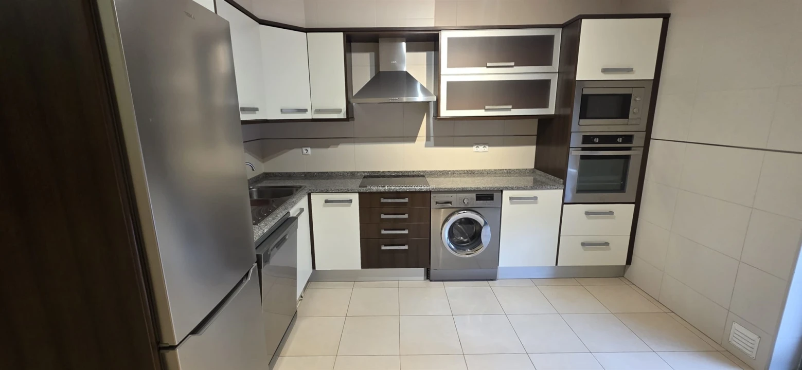 Apartamento T2 para Venda em Pechão Foto 2