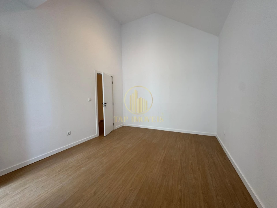 Moradia T0 para Venda em Palmela Foto 3