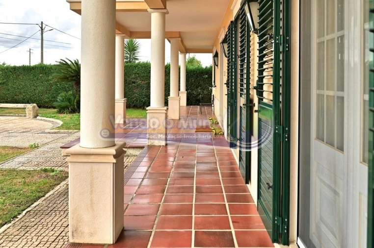 Moradia T4 para Venda em Benavente Foto 7