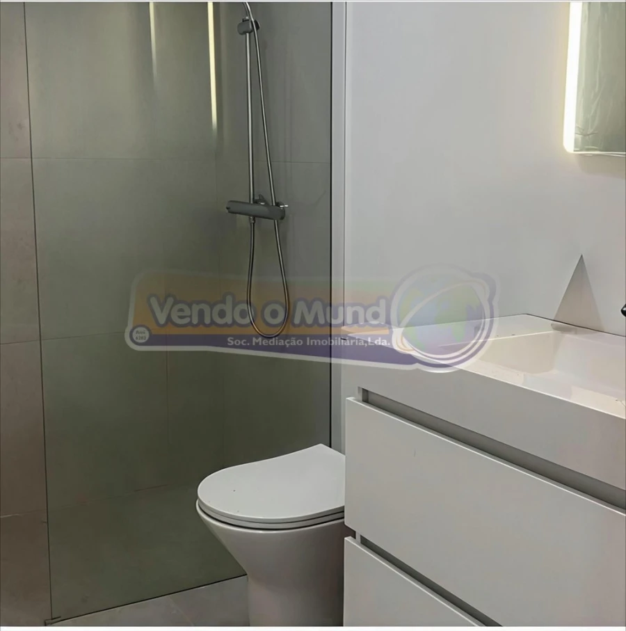 Moradia T2 para Venda em Vila Nova da Rainha Foto 6