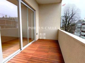 Apartamento T3 para Venda em Lordelo do Ouro e Massarelos