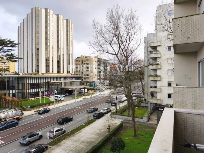 Apartamento T3 para Venda em Lordelo do Ouro e Massarelos Foto 8