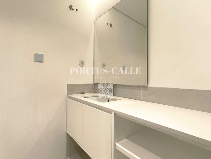 Apartamento T3 para Venda em Lordelo do Ouro e Massarelos Foto 15