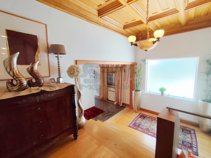 Moradia T5 para Venda em Espinho Foto 7