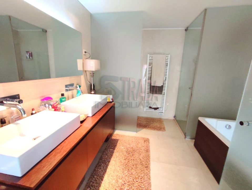 Moradia T5 para Venda em Espinho Foto 13