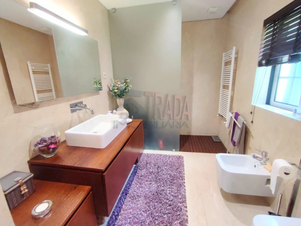 Moradia T5 para Venda em Espinho Foto 16