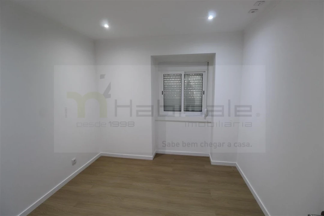 Apartamento T2 para Venda em Mina de Água Foto 5