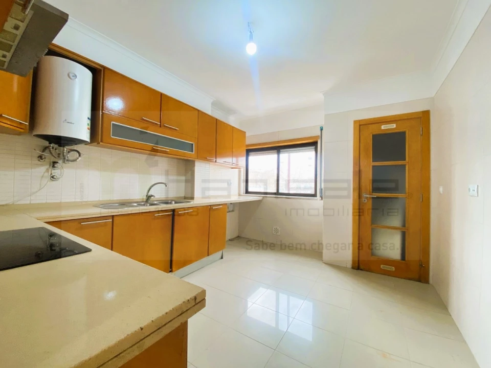 Apartamento T3 para Venda em Rio de Mouro Foto 10