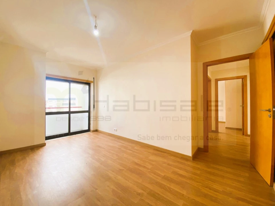 Apartamento T3 para Venda em Rio de Mouro Foto 15
