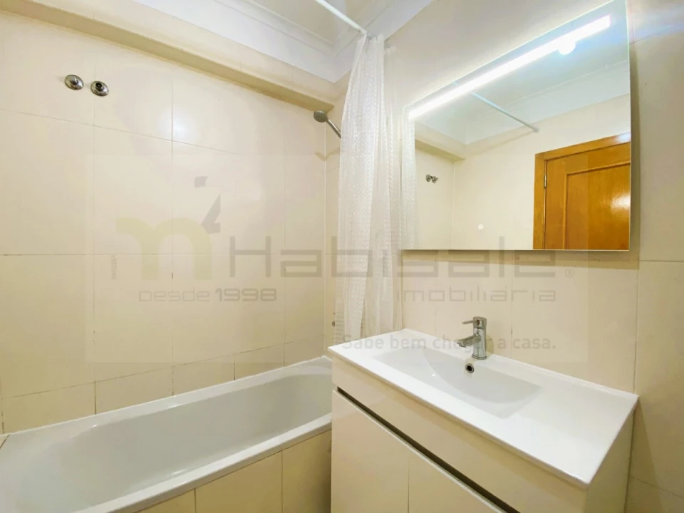 Apartamento T3 para Venda em Rio de Mouro Foto 24