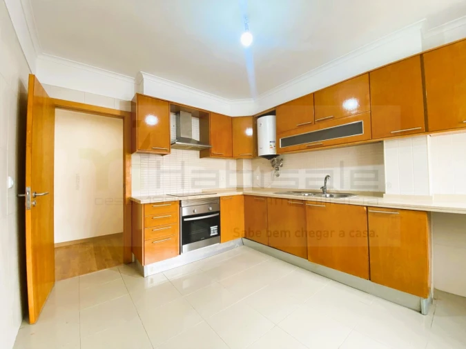 Apartamento T3 para Venda em Rio de Mouro Foto 7