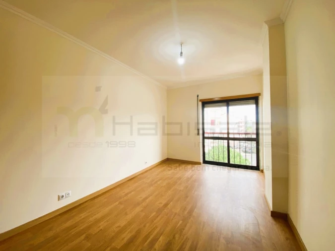 Apartamento T3 para Venda em Rio de Mouro Foto 13