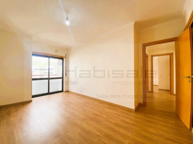 Apartamento T3 para Venda em Rio de Mouro Foto 15