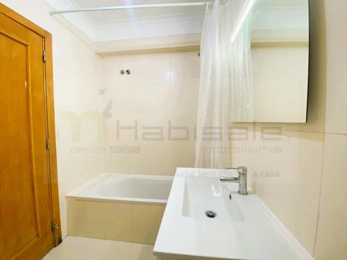 Apartamento T3 para Venda em Rio de Mouro Foto 17