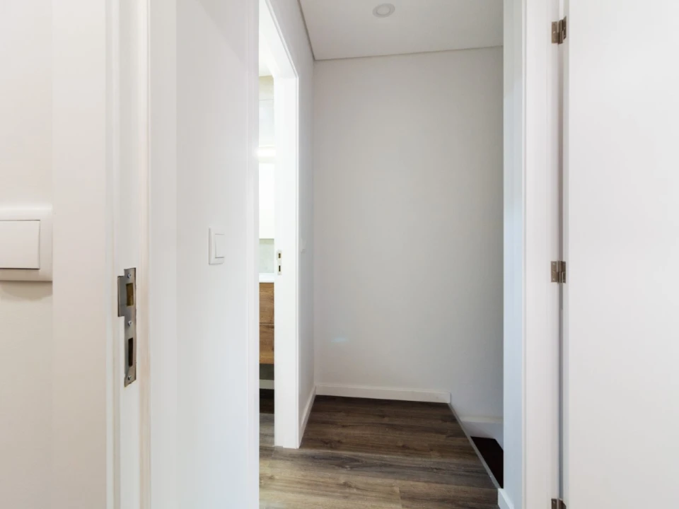 Moradia T1 para Venda em Brasfemes Foto 30