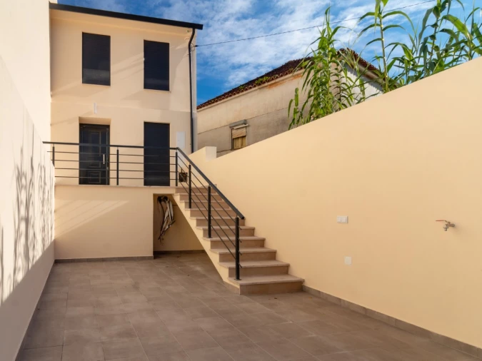 Moradia T1 para Venda em Brasfemes Foto 7