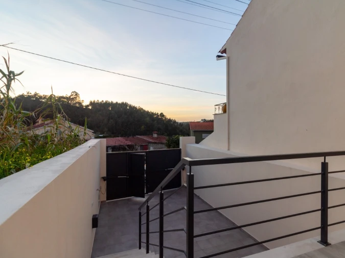 Moradia T1 para Venda em Brasfemes Foto 23