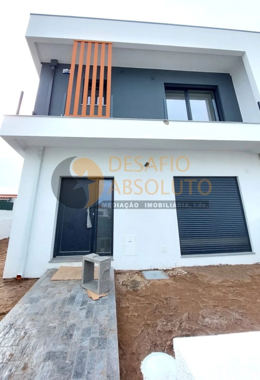 Moradia T3 para Venda em Fernao Ferro Foto 2