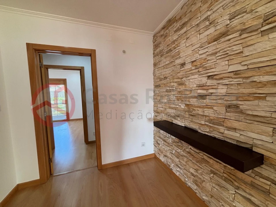 Apartamento T3 para Venda em Odivelas Foto 5