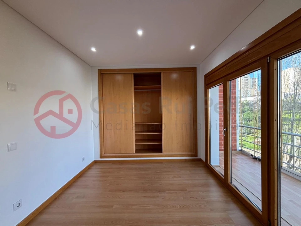 Apartamento T3 para Venda em Odivelas Foto 15