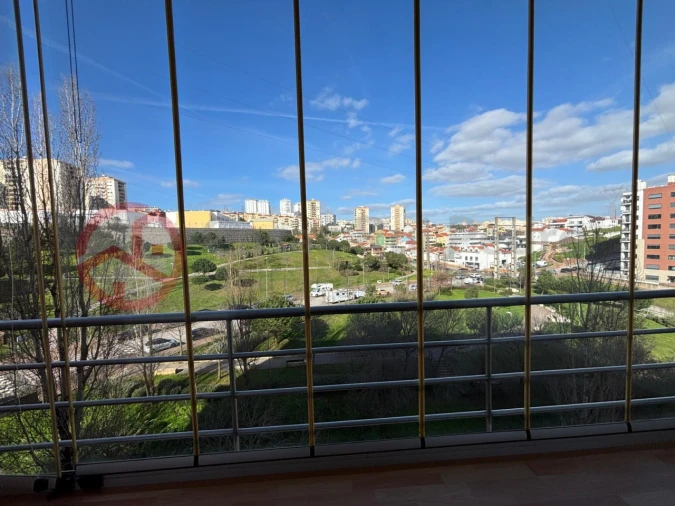 Apartamento T3 para Venda em Odivelas Foto 12