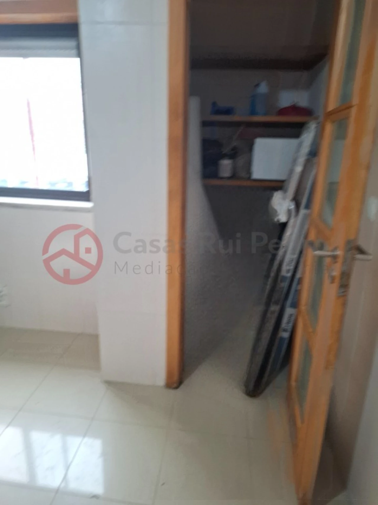 Apartamento T3 para Venda em Rio de Mouro Foto 3