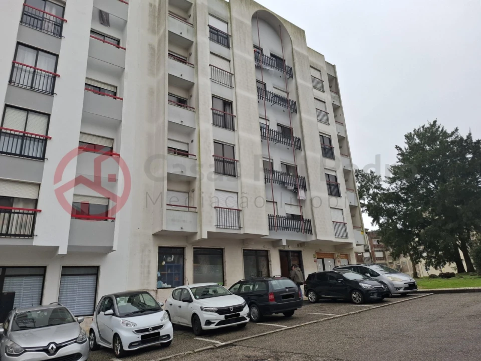 Apartamento T3 para Venda em Rio de Mouro Foto 25