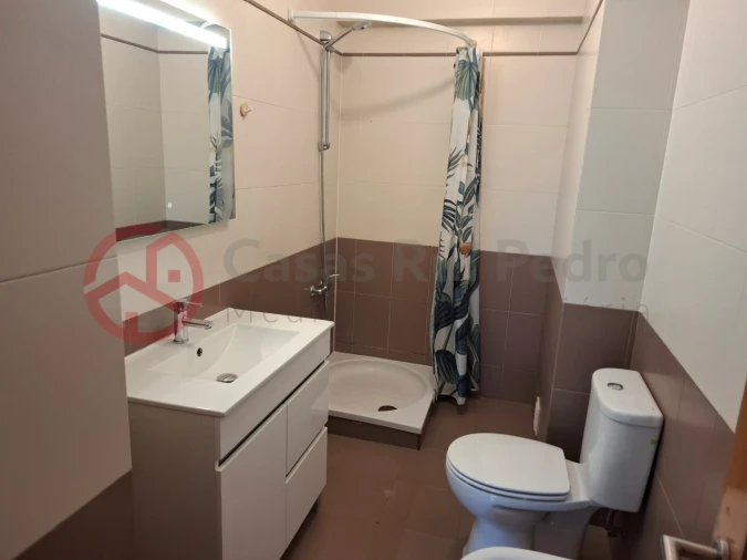 Apartamento T3 para Venda em Rio de Mouro Foto 15