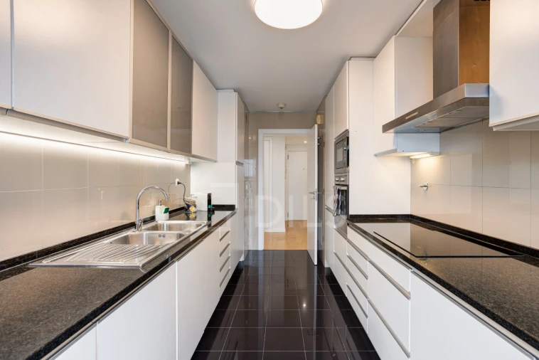 Apartamento T3 para Venda em Parque das Nações Foto 12