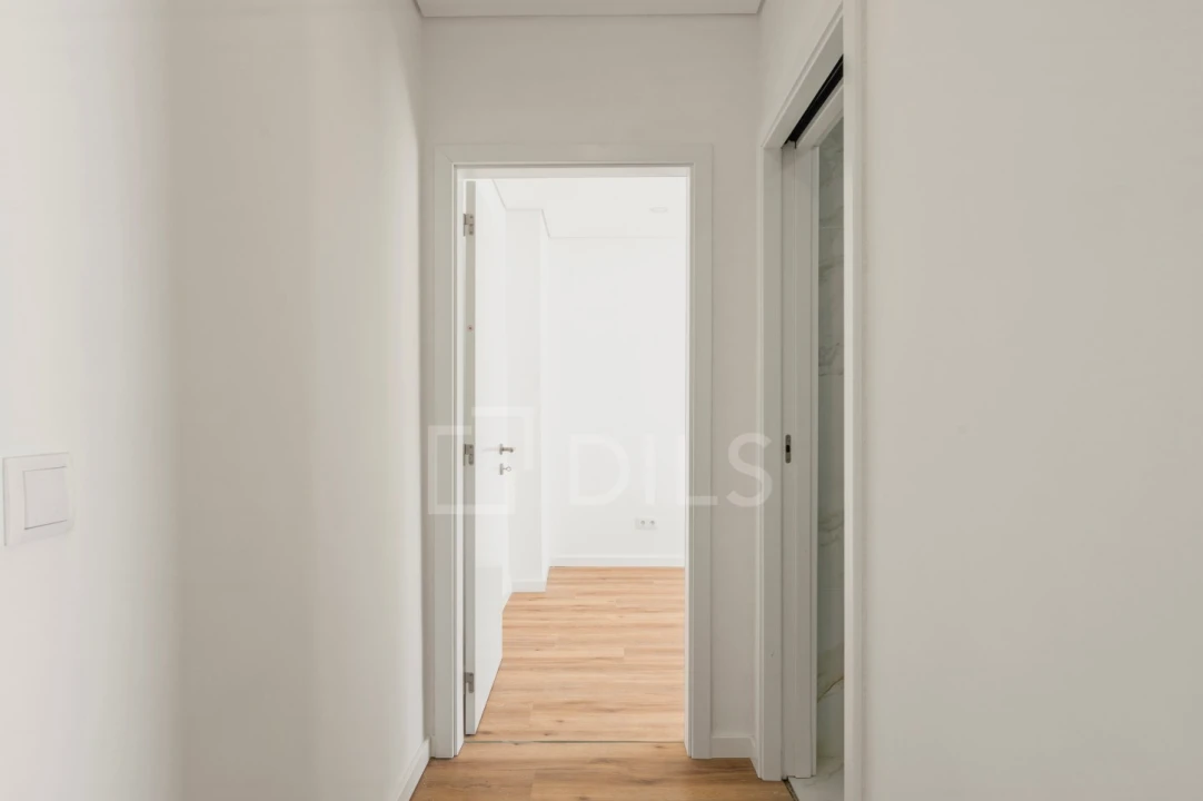 Moradia T4 para Venda em Charneca de Caparica e Sobreda Foto 16