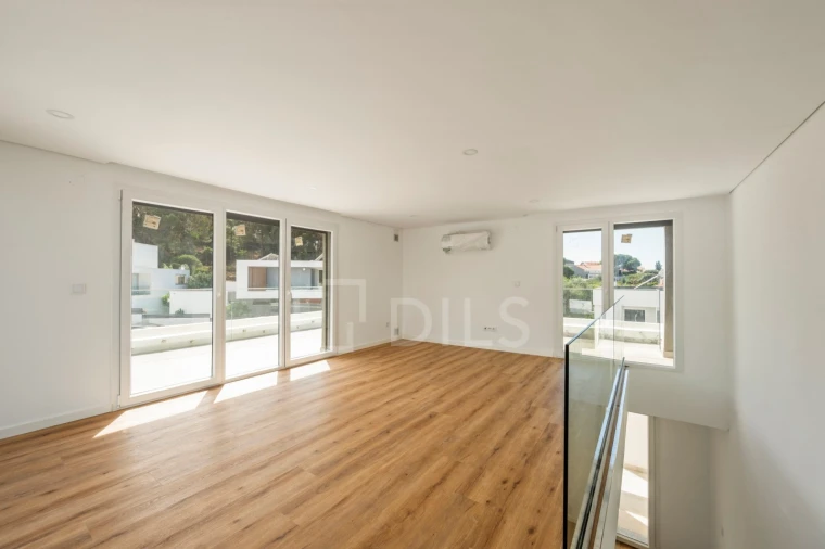 Moradia T4 para Venda em Charneca de Caparica e Sobreda Foto 28