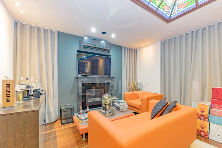 Loja para Arrendamento em Quarteira Foto 1